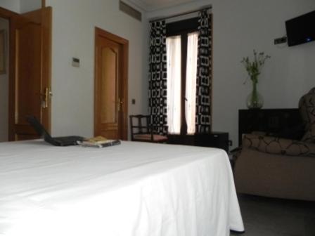 Hostal Ivor Madrid Luaran gambar