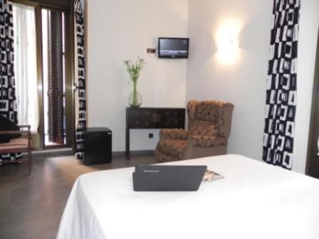 Hostal Ivor Madrid Luaran gambar