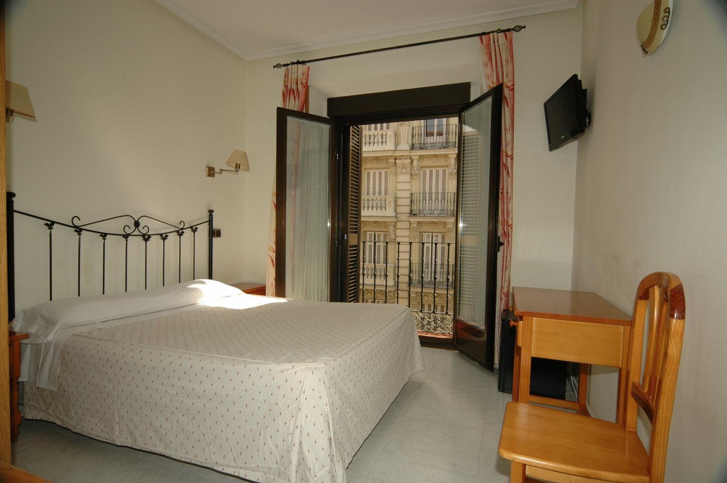 Hostal Ivor Madrid Luaran gambar